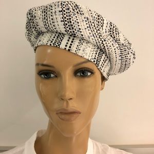 Meet your Posher, Dee